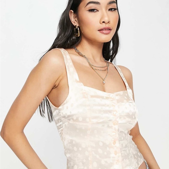 Topshop Tops - NWOT Topshop Cream Polka Dot Sleeveless Blouse Casual Chic Women’s Size 14